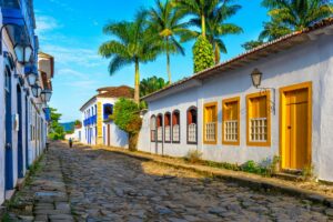 Paraty: história, praias paradisíacas, cachoeiras e cultura. Descubra o charme do Centro Histórico e aventuras na natureza em um só lugar!